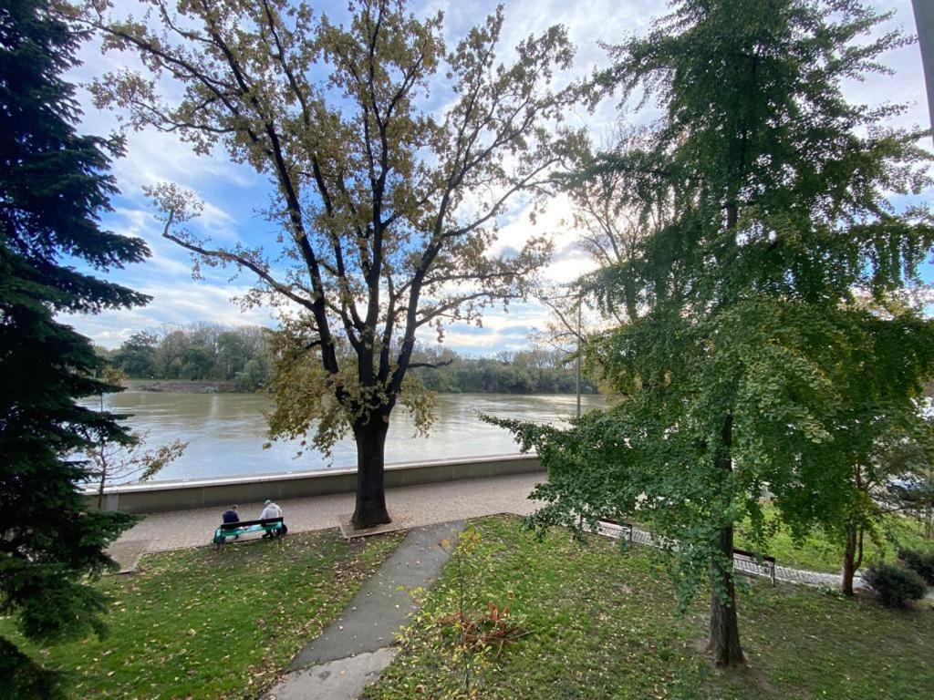 Hip Riverview Bestern Szeged Exterior foto